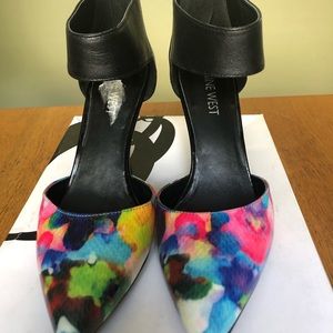 Size 6 Nine West Multicolor/Black 3” heels